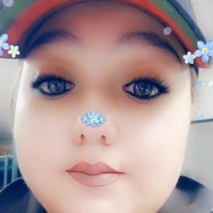 Meet your Posher, Thalia